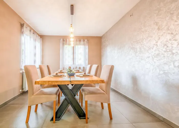 Campanero By Interhome كاستاف