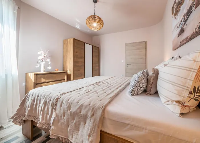 Campanero By Interhome كاستاف